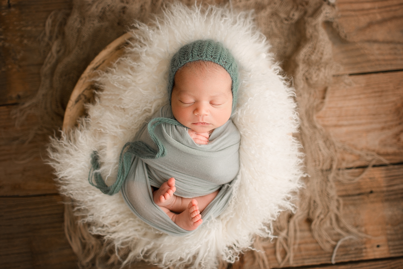 winter newborn photos